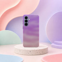 Samsung Galaxy S26 Plus-deksel Lilladis med en myk gradient i lilla og rosa toner i lyst interiør