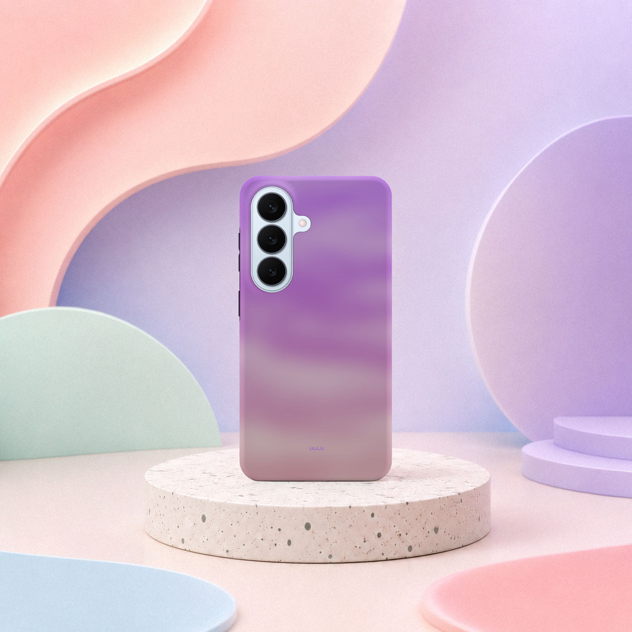 Samsung Galaxy S26-deksel Lilladis med en myk gradient i lilla og rosa toner i lyst interiør