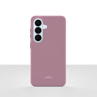 Samsung Galaxy S26-deksel Never too PINK med en ren, dempet rosatone, vist bakfra