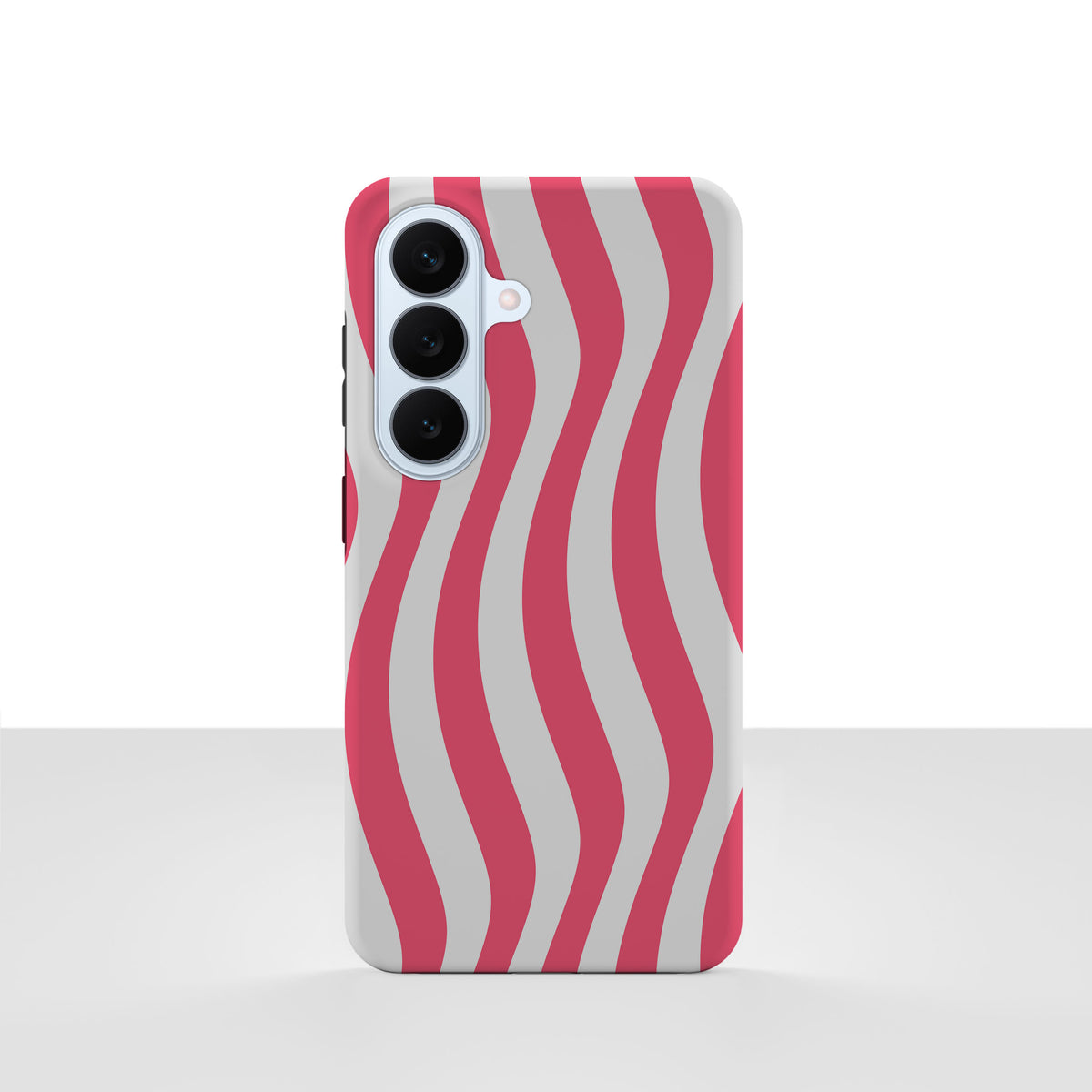 Samsung Galaxy S26 deksel Rosaflow med rosa og grå bølgemønster på hvit bakgrunn.