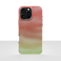 iPhone 16 Pro Max deksel Koralldis med korallrosa, beige og grønn gradient på lys bakgrunn