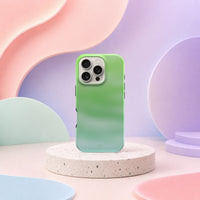 iPhone 16 Pro deksel Myntedis med grønn og mintfarget gradient i mykt pastellinteriør