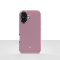 iPhone 16-deksel Never too PINK med en ren, dempet rosatone, vist bakfra