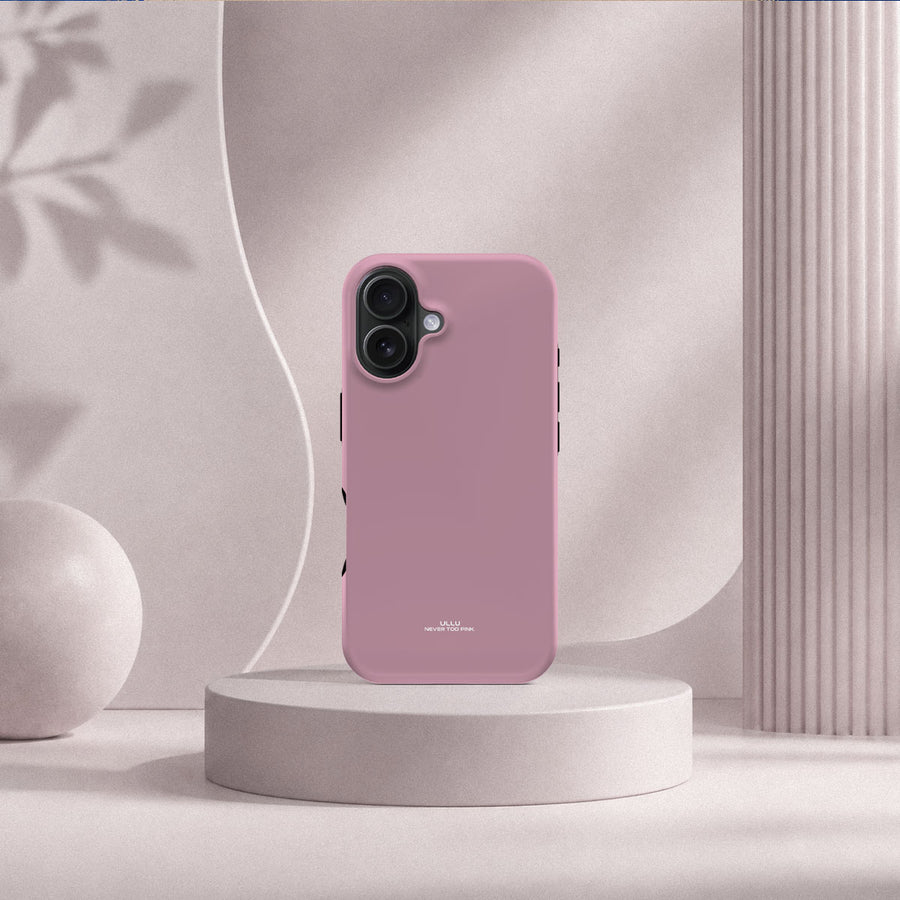 iPhone 16-deksel Never too PINK med en ren, dempet rosatone i lyst interiør