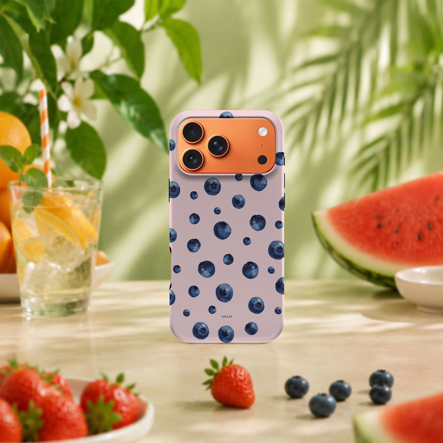 iPhone 17 Pro Max deksel Saftige blåbær med blåbær i tropisk sommermiljø med frukt og grønne planter