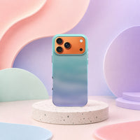 iPhone 17 Pro Max deksel Himmeldis med blågrønn og lilla gradient i mykt pastellinteriør