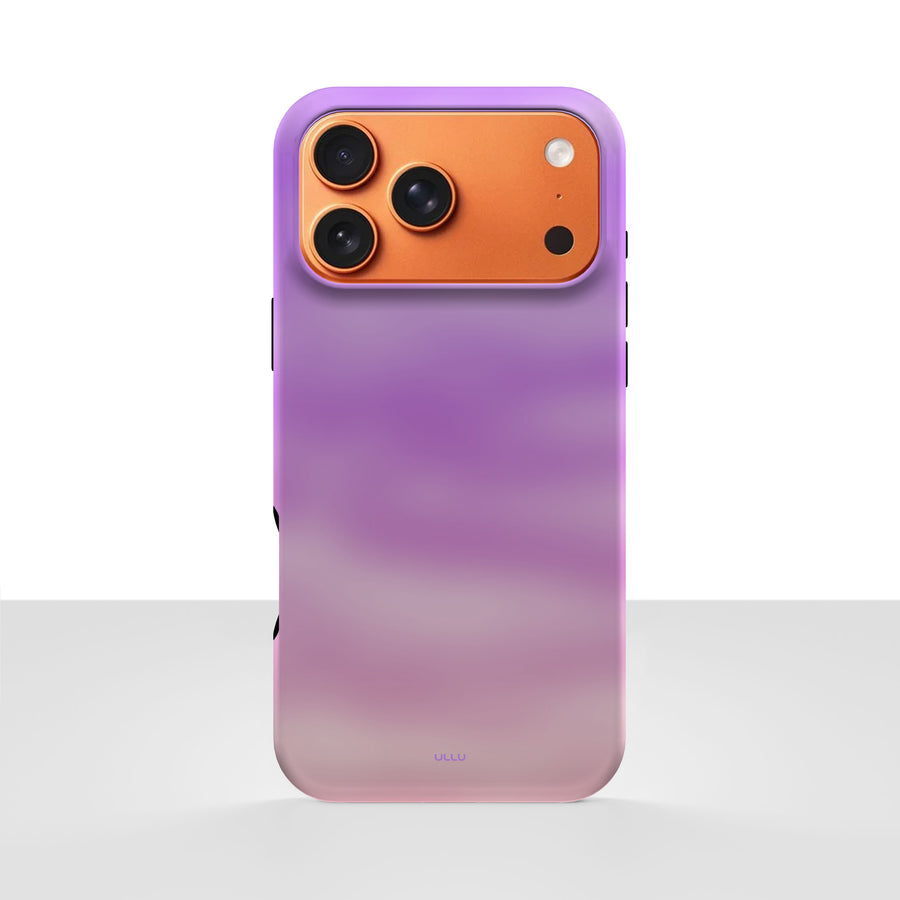 iPhone 17 Pro Max deksel Lilladis med lilla og rosa gradient på lys bakgrunn