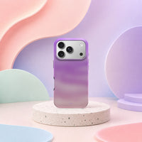 iPhone 17 Pro deksel Lilladis med lilla og rosa gradient i mykt pastellinteriør