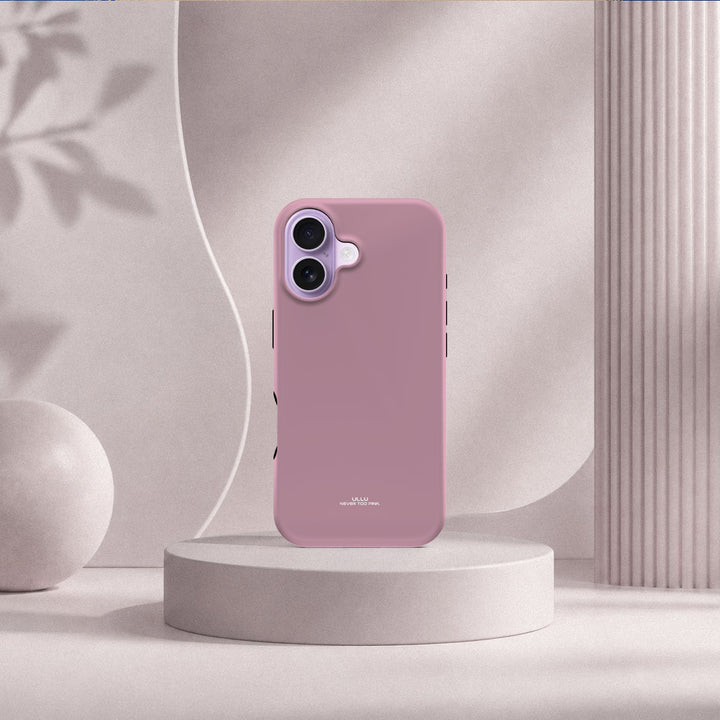 iPhone 17-deksel Never too PINK med en ren, dempet rosatone i lyst interiør