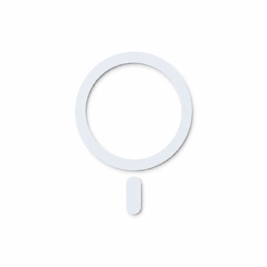 Hvit MagSafe-magnetring på hvit bakgrunn